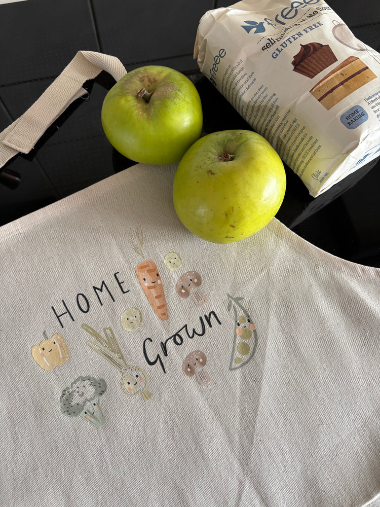 Countryside Aprons