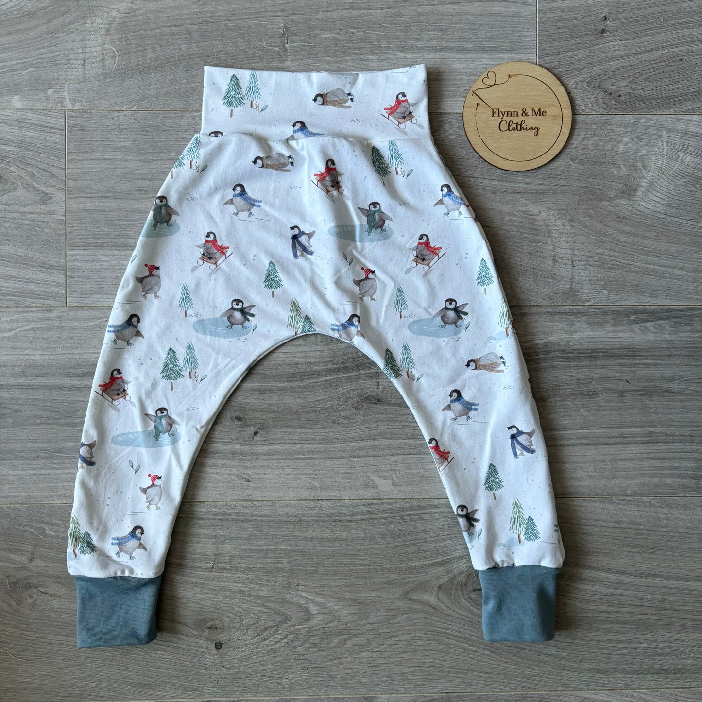 Penguin Parade Leggings