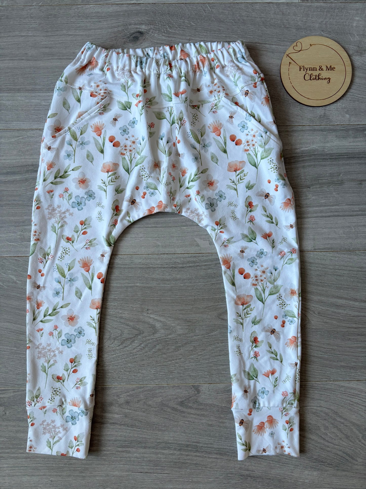 A Buzz About The Meadow Pocket Pants - ready to post