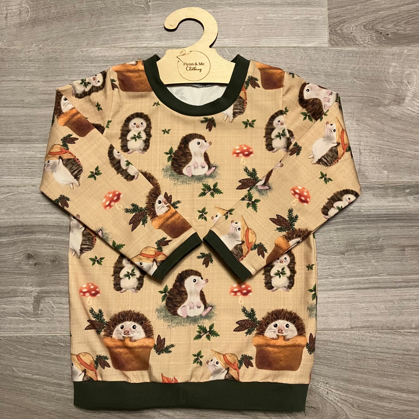 Hedge-hugs & Kisses Top
