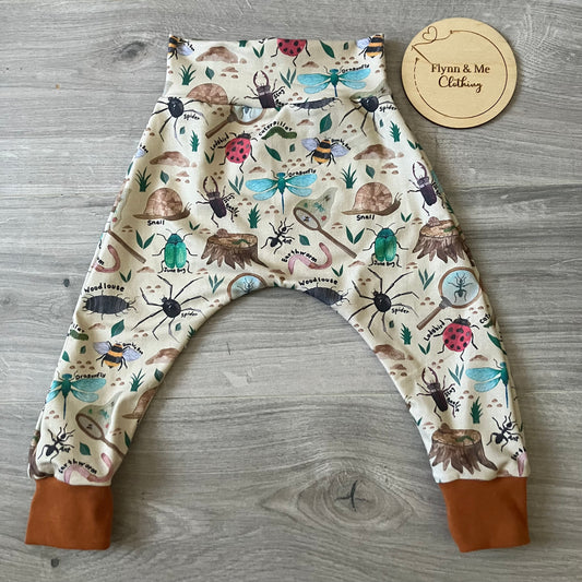 Going On A Bug Hunt Leggings