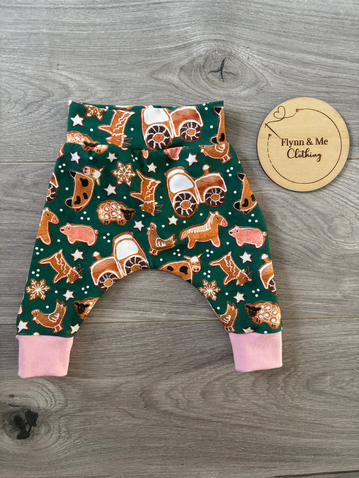 Gingerbread Farm Leggings