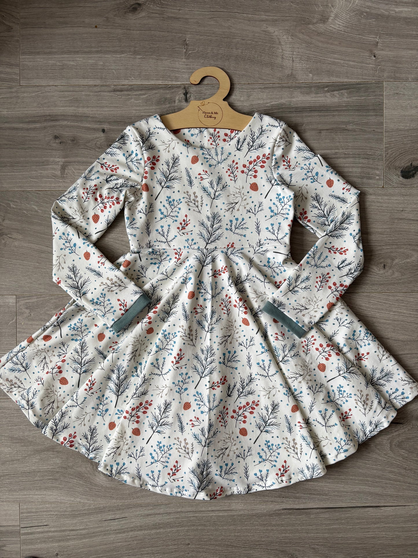 Winter Forage Long-Sleeve Dress (with Pockets)